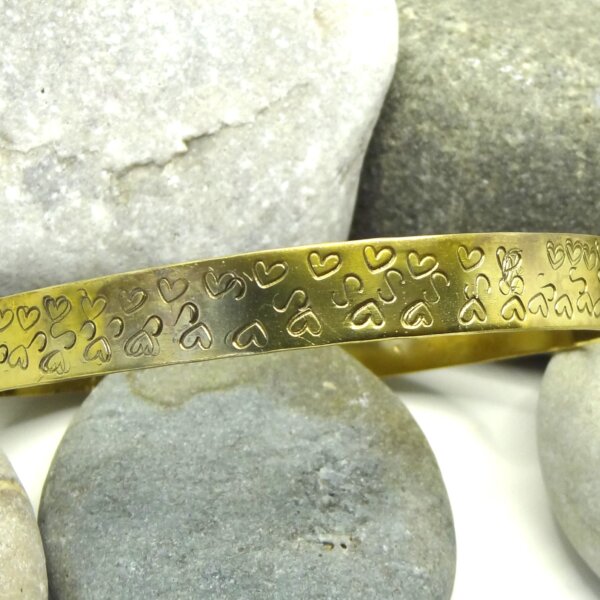 Cariad Gold Heart Bangle
